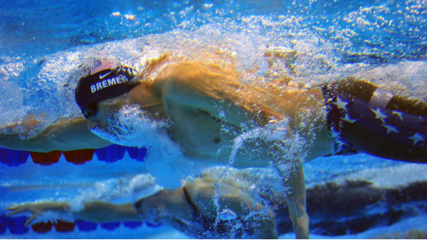 游泳館為什么要用泳池專用除濕機？